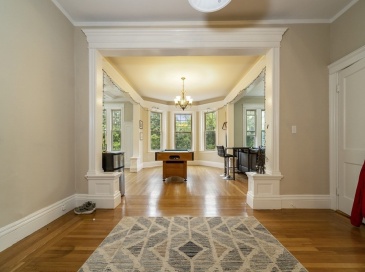 481 Boylston Street, Brookline, Massachusetts, 4 Bedrooms Bedrooms, 9 Rooms Rooms,2 BathroomsBathrooms,Residential Lease,For Rent,Boylston Street,73536489