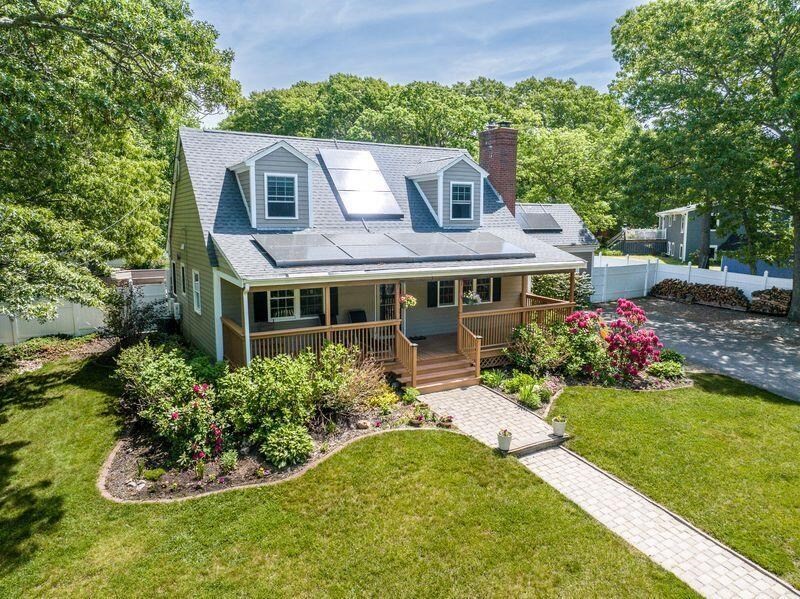 3 Windmill Rd, Bourne, Massachusetts, 3 Bedrooms Bedrooms, 7 Rooms Rooms,2 BathroomsBathrooms,Residential,For Sale,Windmill Rd,73536238