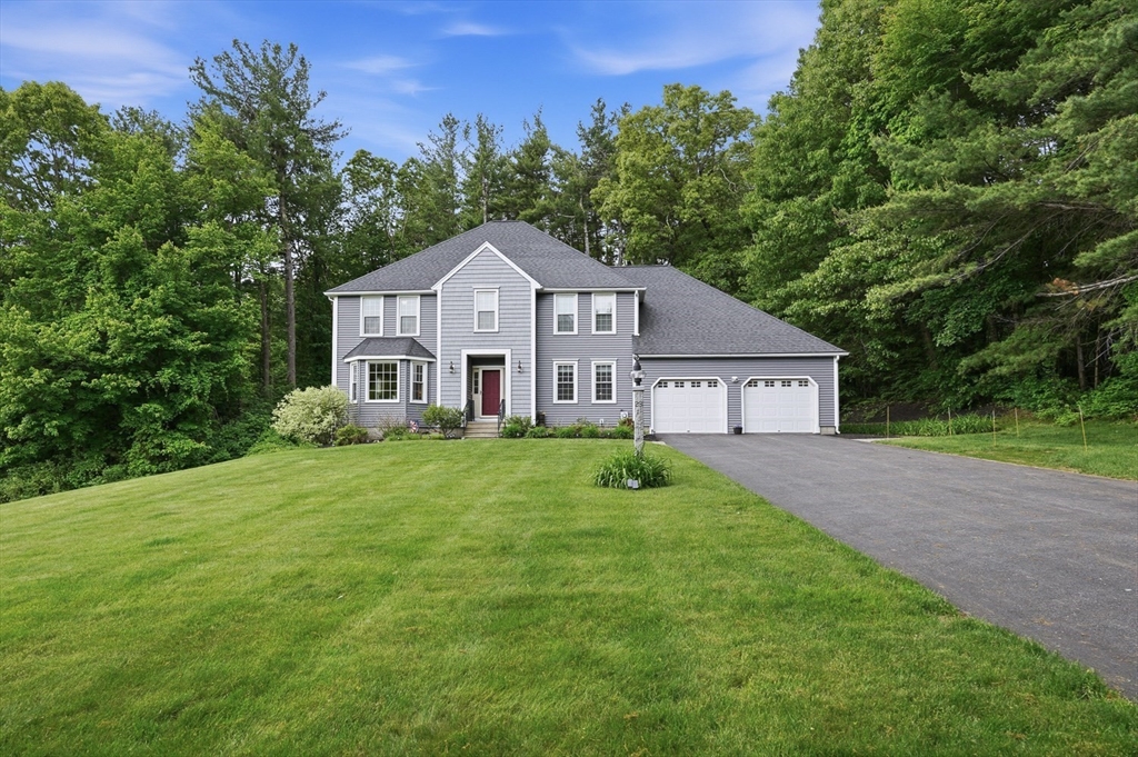 23 Brooks Xing, West Boylston, Massachusetts, 4 Bedrooms Bedrooms, 9 Rooms Rooms,3.5 BathroomsBathrooms,Residential,For Sale,Brooks Xing,73536504