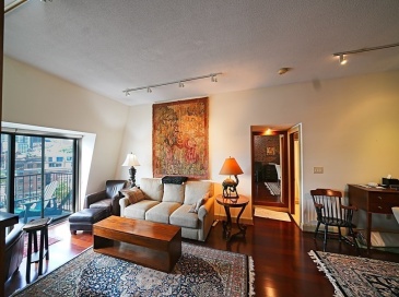28-32 Atlantic, Boston, Massachusetts, 1 Bedroom Bedrooms, 3 Rooms Rooms,1 BathroomBathrooms,Residential Lease,For Rent,Atlantic,73536517