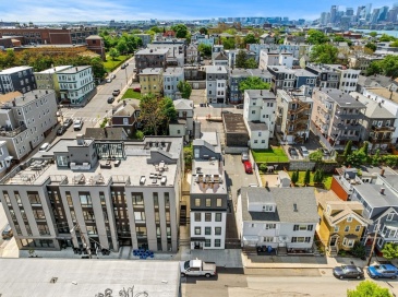 97 Condor, Boston, Massachusetts, 12 Bedrooms Bedrooms, 33 Rooms Rooms,9.5 BathroomsBathrooms,Residential Income,For Sale,Condor,73536563