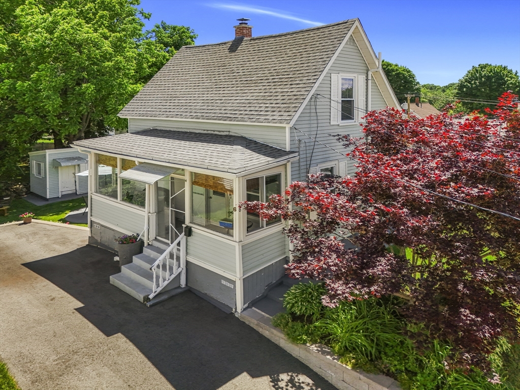 6 Moran St, Gardner, Massachusetts, 2 Bedrooms Bedrooms, 5 Rooms Rooms,1 BathroomBathrooms,Residential,For Sale,Moran St,73536552