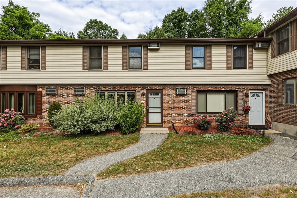 340 Dale Street, Chicopee, Massachusetts, 2 Bedrooms Bedrooms, 4 Rooms Rooms,1.5 BathroomsBathrooms,Residential,For Sale,Dale Street,73536515