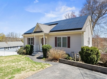 6 Fairlawn Road, Burlington, Massachusetts, 4 Bedrooms Bedrooms, 9 Rooms Rooms,4 BathroomsBathrooms,Residential,For Sale,Fairlawn Road,73536605