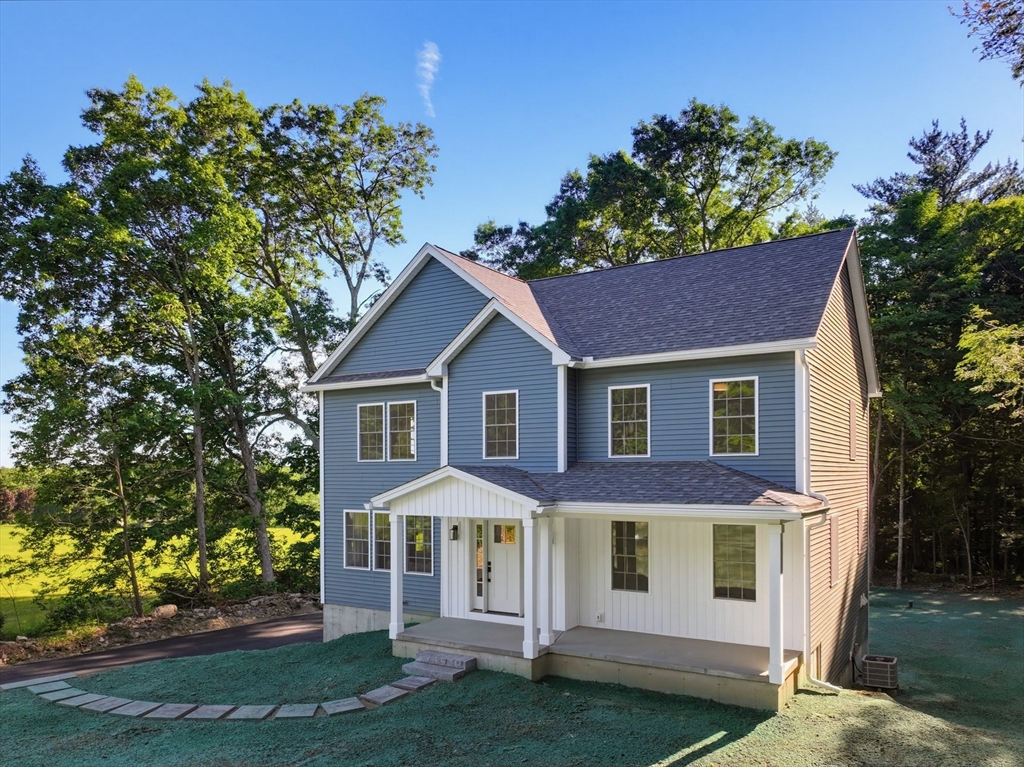 27 Woodside Rd, Spencer, Massachusetts, 4 Bedrooms Bedrooms, 7 Rooms Rooms,3 BathroomsBathrooms,Residential,For Sale,Woodside Rd,73536621