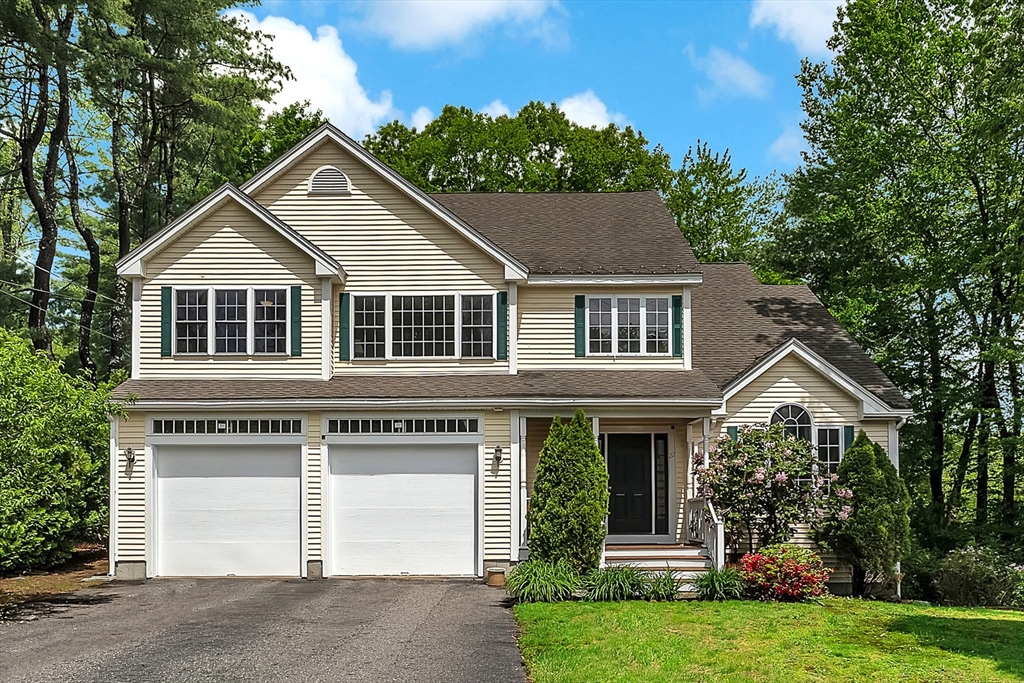 22 Hillcrest Dr, Acton, Massachusetts, 4 Bedrooms Bedrooms, 10 Rooms Rooms,3 BathroomsBathrooms,Residential,For Sale,Hillcrest Dr,73524435