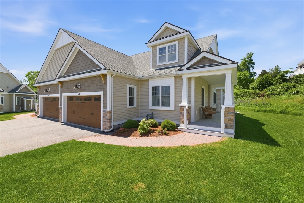 23 Fox Hill Lane, Dracut, Massachusetts, 2 Bedrooms Bedrooms, 6 Rooms Rooms,2 BathroomsBathrooms,Residential,For Sale,Fox Hill Lane,73536668