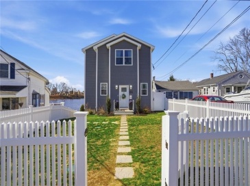 86 Ocean View Ave, Swansea, Massachusetts, 2 Bedrooms Bedrooms, 6 Rooms Rooms,3.5 BathroomsBathrooms,Residential,For Sale,Ocean View Ave,73498539 86 Ocean View Ave, Swansea, Massachusetts, 2 Bedrooms Bedrooms, 6 Rooms Rooms,3.5 BathroomsBathrooms,Residential,For Sale,Ocean View Ave,73498539