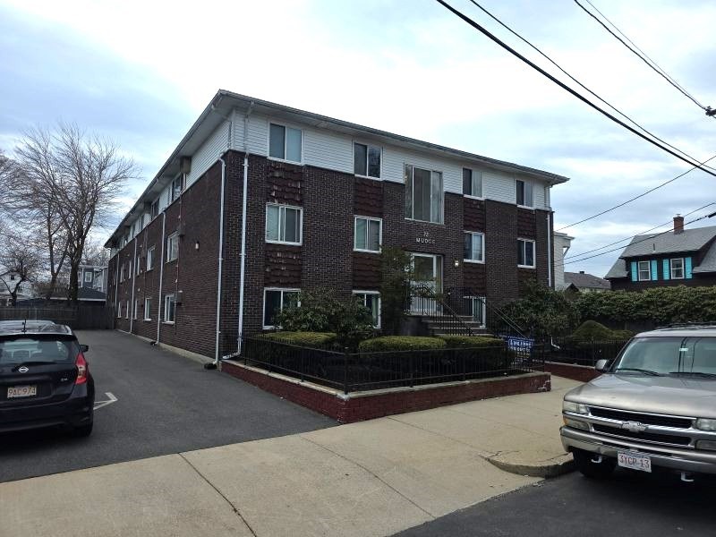 70 Mudge St, Lynn, Massachusetts, 1 Bedroom Bedrooms, 3 Rooms Rooms,1 BathroomBathrooms,Residential,For Sale,Mudge St,73501321