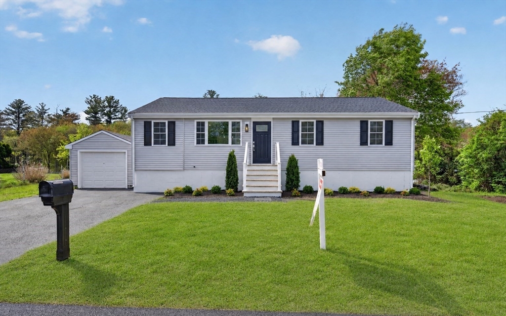 198 Dunbar St, Taunton, Massachusetts, 5 Bedrooms Bedrooms, 10 Rooms Rooms,2 BathroomsBathrooms,Residential,For Sale,Dunbar St,73519241