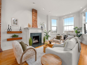 37 Bay State Rd, Boston, Massachusetts, 2 Bedrooms Bedrooms, 4 Rooms Rooms,1 BathroomBathrooms,Residential,For Sale,Bay State Rd,73511261 37 Bay State Rd, Boston, Massachusetts, 2 Bedrooms Bedrooms, 4 Rooms Rooms,1 BathroomBathrooms,Residential,For Sale,Bay State Rd,73511261