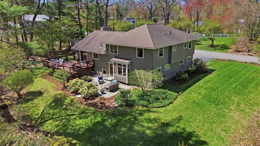 3 Hawthorne St, Acton, Massachusetts, 4 Bedrooms Bedrooms, 8 Rooms Rooms,2.5 BathroomsBathrooms,Residential,For Sale,Hawthorne St,73509549