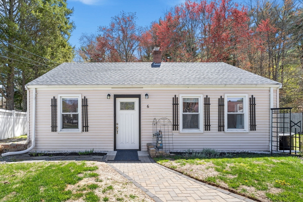 6 Woodbine Ter, Maynard, Massachusetts, 3 Bedrooms Bedrooms, 6 Rooms Rooms,1 BathroomBathrooms,Residential,For Sale,Woodbine Ter,73509065
