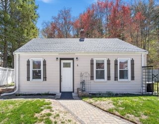 6 Woodbine Ter, Maynard, Massachusetts, 3 Bedrooms Bedrooms, 6 Rooms Rooms,1 BathroomBathrooms,Residential,For Sale,Woodbine Ter,73509065