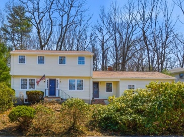 4 William J Hts, Framingham, Massachusetts, 4 Bedrooms Bedrooms, 9 Rooms Rooms,2.5 BathroomsBathrooms,Residential,For Sale,William J Hts,73500399