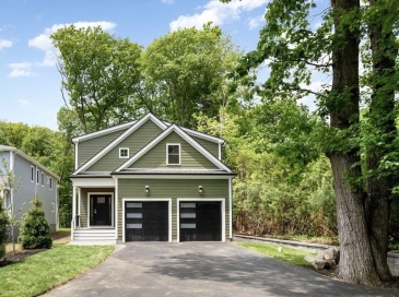 89 Spring St, Lexington, Massachusetts, 5 Bedrooms Bedrooms, 11 Rooms Rooms,4 BathroomsBathrooms,Residential,For Sale,Spring St,73536705