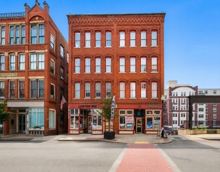 62 Washington St, Haverhill, Massachusetts, 2 Bedrooms Bedrooms, 5 Rooms Rooms,1.5 BathroomsBathrooms,Residential,For Sale,Washington St,73536720