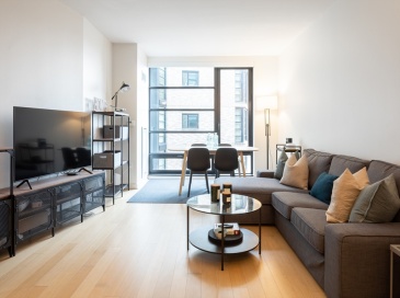 580 Washington St, Boston, Massachusetts, 1 Bedroom Bedrooms, 3 Rooms Rooms,1 BathroomBathrooms,Residential,For Sale,Washington St,73536739