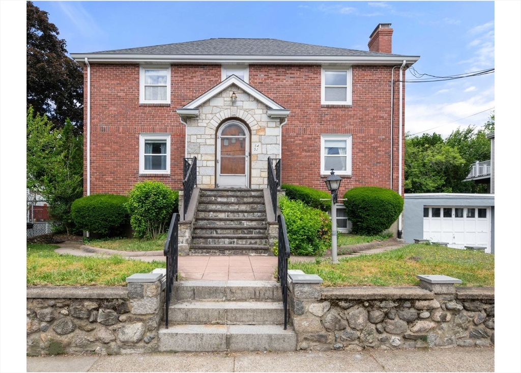 52-54 Loomis Ave, Watertown, Massachusetts, 4 Bedrooms Bedrooms, 10 Rooms Rooms,2.5 BathroomsBathrooms,Residential Income,For Sale,Loomis Ave,73536667