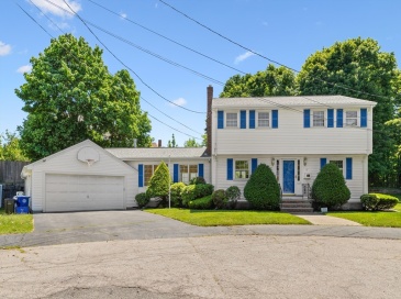 17 Duggan Ln, Milton, Massachusetts, 4 Bedrooms Bedrooms, 8 Rooms Rooms,1.5 BathroomsBathrooms,Residential,For Sale,Duggan Ln,73536730