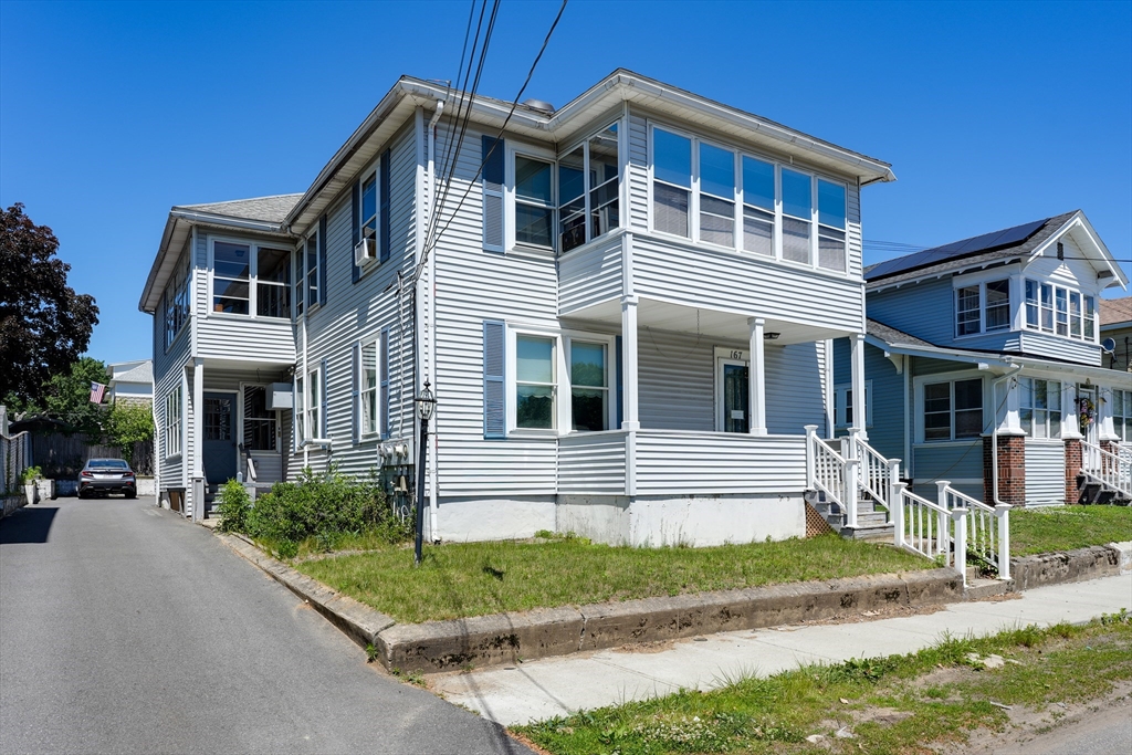 167 Seventh St, Leominster, Massachusetts, 5 Bedrooms Bedrooms, 13 Rooms Rooms,3 BathroomsBathrooms,Residential Income,For Sale,Seventh St,73536764