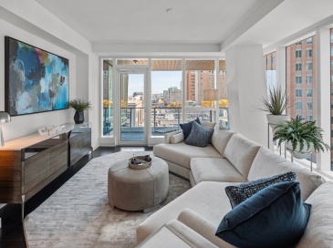 150 Seaport Blvd, Boston, Massachusetts, 2 Bedrooms Bedrooms, 6 Rooms Rooms,2.5 BathroomsBathrooms,Residential,For Sale,Seaport Blvd,73536773