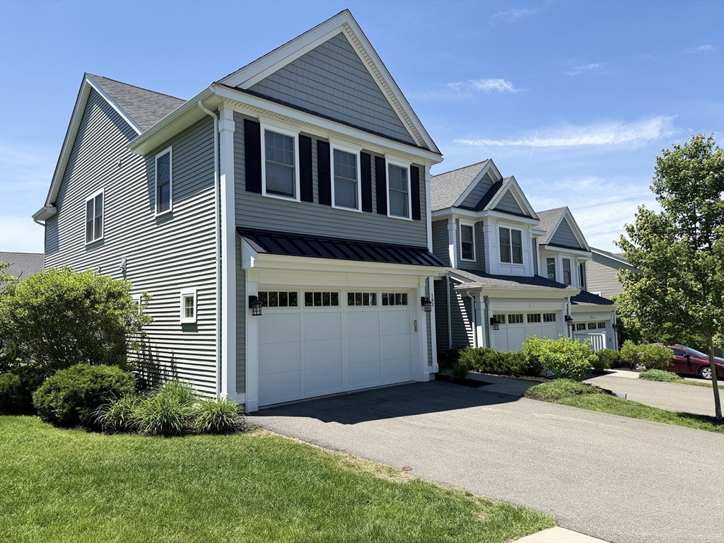 143 Brookview Rd, Franklin, Massachusetts, 2 Bedrooms Bedrooms, 6 Rooms Rooms,2.5 BathroomsBathrooms,Residential Lease,For Rent,Brookview Rd,73536798