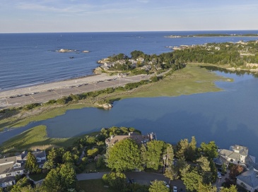 131 Nichols Road, Cohasset, Massachusetts, 2 Bedrooms Bedrooms, 5 Rooms Rooms,2 BathroomsBathrooms,Residential,For Sale,Nichols Road,73536753
