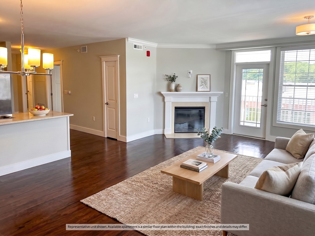 978 Worcester, Wellesley, Massachusetts, 2 Bedrooms Bedrooms, 3 Rooms Rooms,2 BathroomsBathrooms,Residential Lease,For Rent,Worcester,73536804