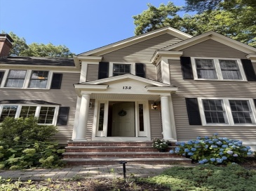 132 Central St, North Reading, Massachusetts, 3 Bedrooms Bedrooms, 10 Rooms Rooms,2.5 BathroomsBathrooms,Residential,For Sale,Central St,73536813