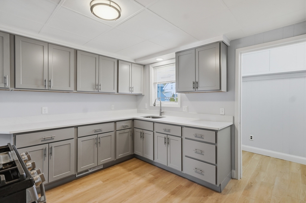 55 Addison Avenue, Lynn, Massachusetts, 2 Bedrooms Bedrooms, 8 Rooms Rooms,1 BathroomBathrooms,Residential,For Sale,Addison Avenue,73488600