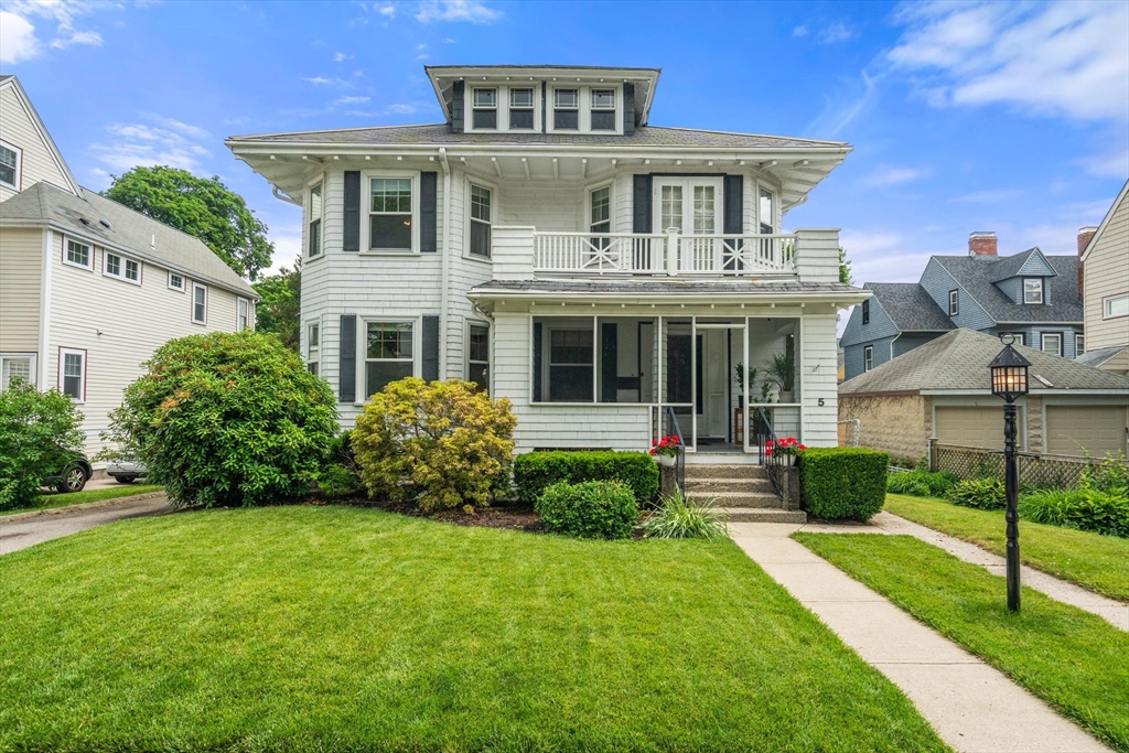 5 Houston Street, Boston, Massachusetts, 4 Bedrooms Bedrooms, 8 Rooms Rooms,1.5 BathroomsBathrooms,Residential,For Sale,Houston Street,73536840