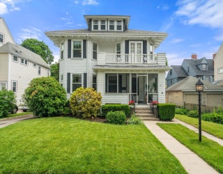 5 Houston Street, Boston, Massachusetts, 4 Bedrooms Bedrooms, 8 Rooms Rooms,1.5 BathroomsBathrooms,Residential,For Sale,Houston Street,73536840