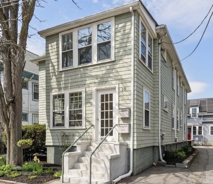 20 Washington Ave, Waltham, Massachusetts, 2 Bedrooms Bedrooms, 6 Rooms Rooms,1 BathroomBathrooms,Residential Lease,For Rent,Washington Ave,73529378