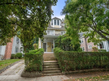 108 Columbia, Brookline, Massachusetts, 2 Bedrooms Bedrooms, 5 Rooms Rooms,1.5 BathroomsBathrooms,Residential Lease,For Rent,Columbia,73520374
