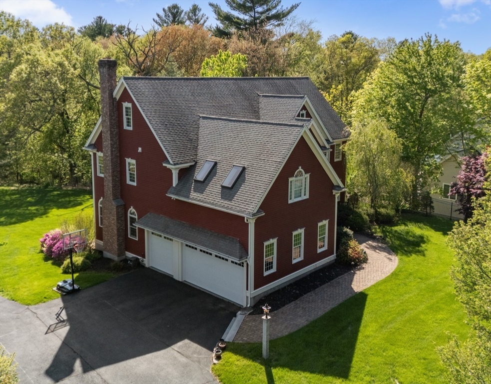 231 Gulf St, Shrewsbury, Massachusetts, 5 Bedrooms Bedrooms, 14 Rooms Rooms,4.5 BathroomsBathrooms,Residential,For Sale,Gulf St,73537341