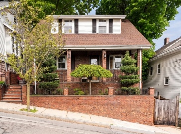 21 Fells Ave, Medford, Massachusetts, 5 Bedrooms Bedrooms, 6 Rooms Rooms,2 BathroomsBathrooms,Residential,For Sale,Fells Ave,73537002 21 Fells Ave, Medford, Massachusetts, 5 Bedrooms Bedrooms, 6 Rooms Rooms,2 BathroomsBathrooms,Residential,For Sale,Fells Ave,73537002