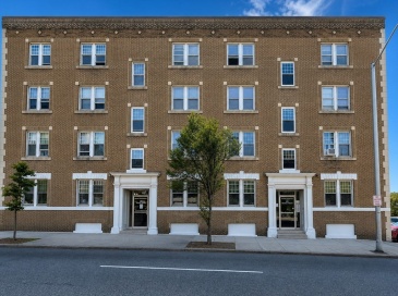 29 Irving Street, Worcester, Massachusetts, 2 Bedrooms Bedrooms, 4 Rooms Rooms,1 BathroomBathrooms,Residential,For Sale,Irving Street,73537363 29 Irving Street, Worcester, Massachusetts, 2 Bedrooms Bedrooms, 4 Rooms Rooms,1 BathroomBathrooms,Residential,For Sale,Irving Street,73537363