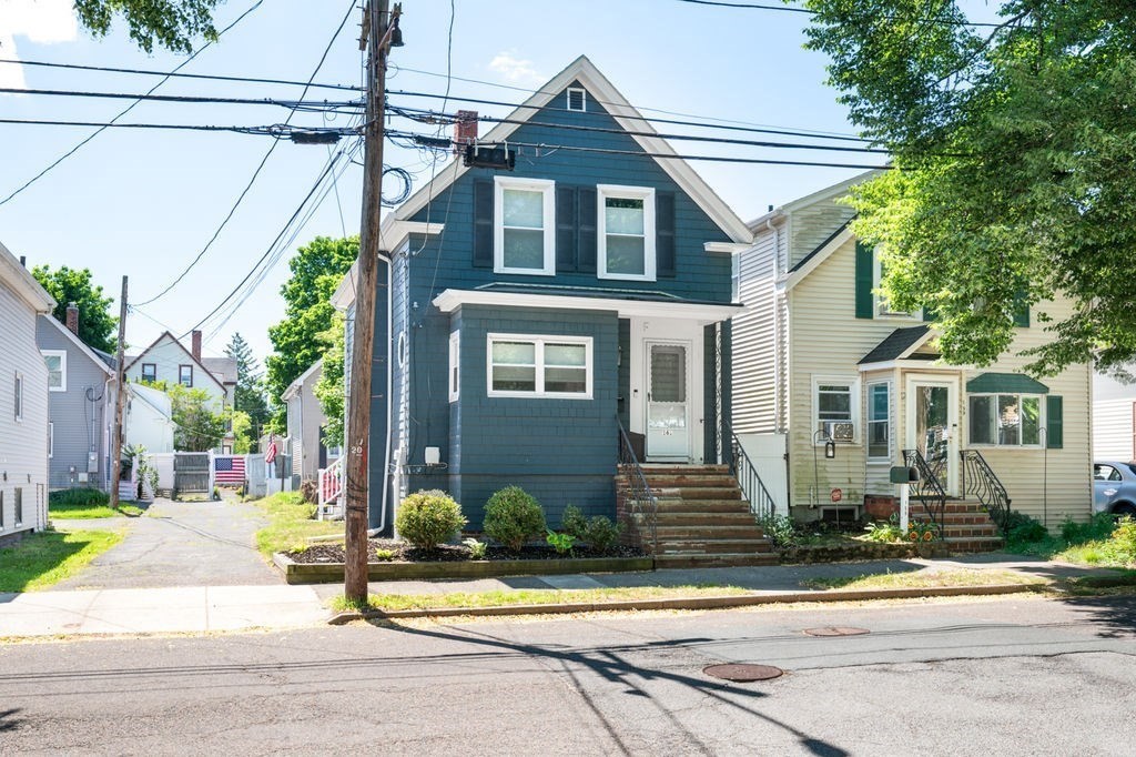 161 Marianna St, Lynn, Massachusetts, 3 Bedrooms Bedrooms, 5 Rooms Rooms,1 BathroomBathrooms,Residential,For Sale,Marianna St,73537361