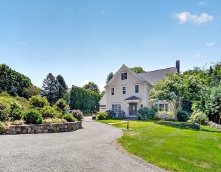 10 Rockmeadow Road, Westwood, Massachusetts, 5 Bedrooms Bedrooms, 11 Rooms Rooms,4.5 BathroomsBathrooms,Residential,For Sale,Rockmeadow Road,73537258