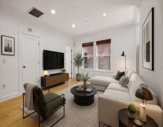 7 Stillman Pl, Boston, Massachusetts, 2 Bedrooms Bedrooms, 4 Rooms Rooms,1 BathroomBathrooms,Residential,For Sale,Stillman Pl,73537357