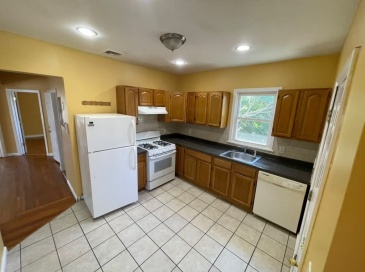12 Harrow St, Boston, Massachusetts, 3 Bedrooms Bedrooms, 5 Rooms Rooms,1 BathroomBathrooms,Residential Lease,For Rent,Harrow St,73537036