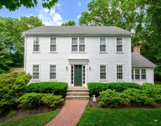 23 Del Prete Drive, Hingham, Massachusetts, 4 Bedrooms Bedrooms, 8 Rooms Rooms,2.5 BathroomsBathrooms,Residential,For Sale,Del Prete Drive,73537377