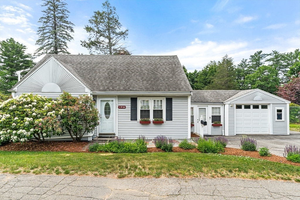 146 Hartford St, Natick, Massachusetts, 3 Bedrooms Bedrooms, 7 Rooms Rooms,2 BathroomsBathrooms,Residential,For Sale,Hartford St,73537120