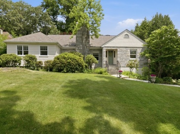 181 Rutledge Road, Belmont, Massachusetts, 4 Bedrooms Bedrooms, 10 Rooms Rooms,4 BathroomsBathrooms,Residential,For Sale,Rutledge Road,73537401