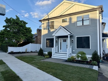 197 Lexington St, Watertown, Massachusetts, 3 Bedrooms Bedrooms, 7 Rooms Rooms,3 BathroomsBathrooms,Residential,For Sale,Lexington St,73537152