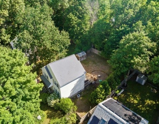 22 Canterbury St, Billerica, Massachusetts, 3 Bedrooms Bedrooms, 5 Rooms Rooms,1.5 BathroomsBathrooms,Residential,For Sale,Canterbury St,73537409