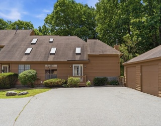 48 Perkins Ct, Haverhill, Massachusetts, 3 Bedrooms Bedrooms, 7 Rooms Rooms,2 BathroomsBathrooms,Residential,For Sale,Perkins Ct,73537382