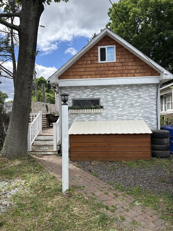1A Rose Lane, Worcester, Massachusetts, 1 Bedroom Bedrooms, 4 Rooms Rooms,1 BathroomBathrooms,Residential,For Sale,Rose Lane,73537186