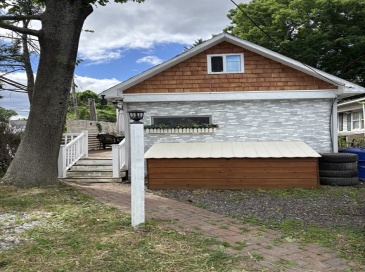 1A Rose Lane, Worcester, Massachusetts, 1 Bedroom Bedrooms, 4 Rooms Rooms,1 BathroomBathrooms,Residential,For Sale,Rose Lane,73537186 1A Rose Lane, Worcester, Massachusetts, 1 Bedroom Bedrooms, 4 Rooms Rooms,1 BathroomBathrooms,Residential,For Sale,Rose Lane,73537186